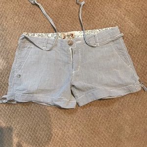 Adorable pinstripe shorts. NWOT
